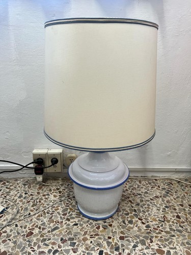 Grande lampada tavolo in - tavolo,